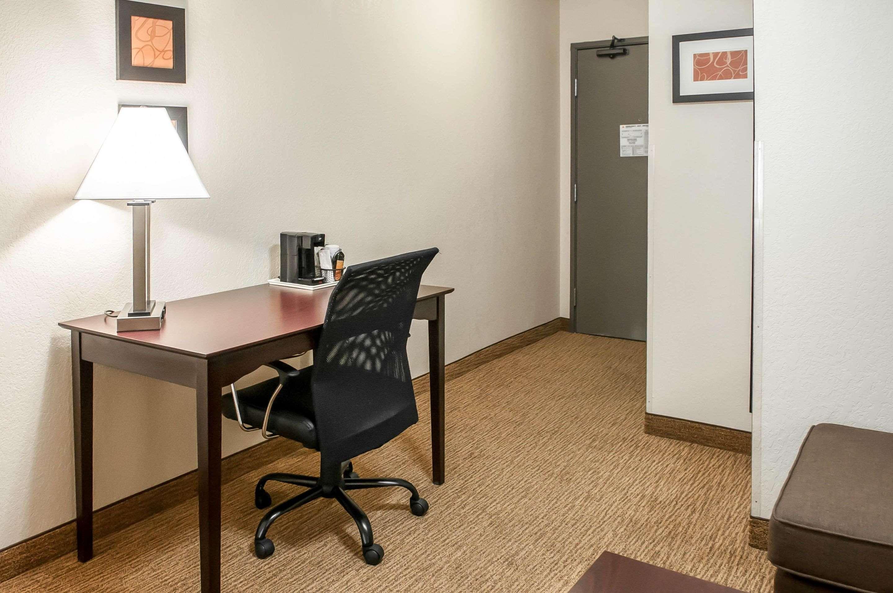 Comfort Suites Albuquerque-North Journal Center Экстерьер фото