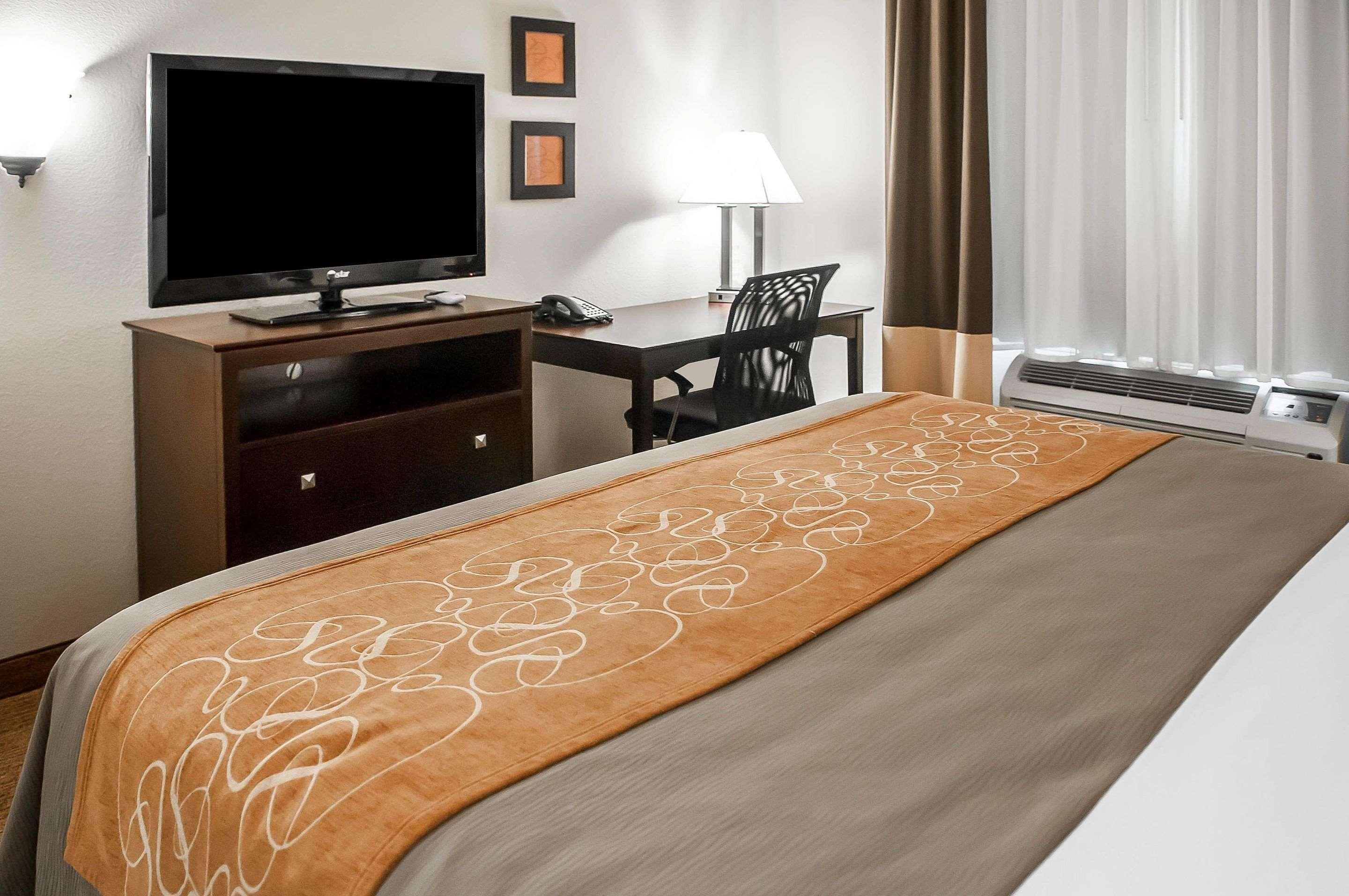 Comfort Suites Albuquerque-North Journal Center Экстерьер фото